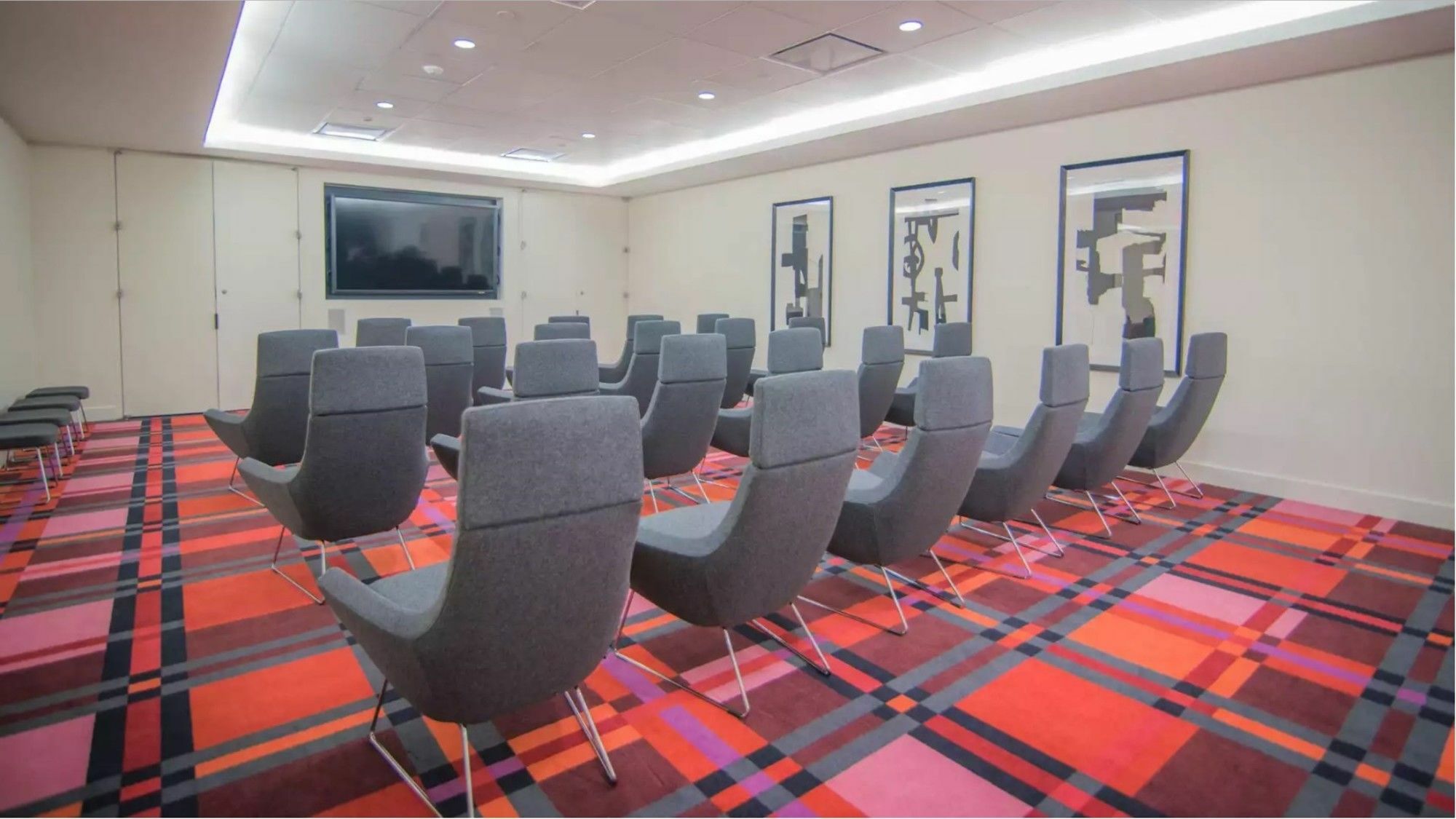 Global Luxury Suites At The Commonwealth Бостон Экстерьер фото